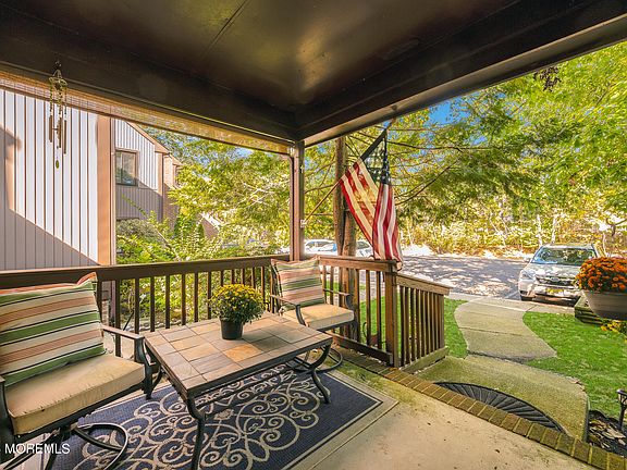 5th image of 906 Schooner Drive #6F