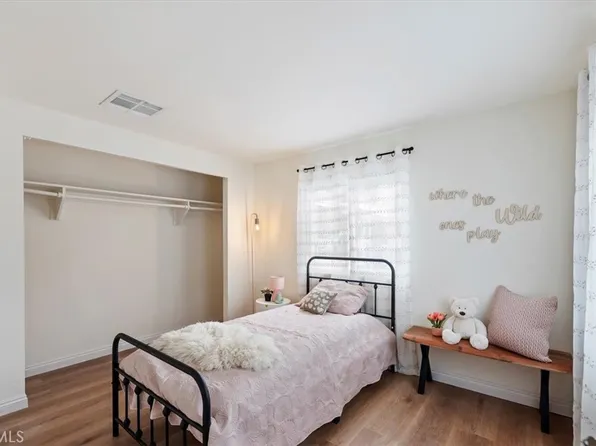 826 E Route 66, Glendora, CA 91740