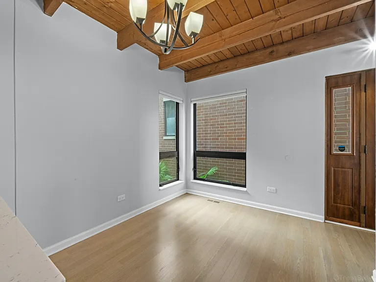 2644 N Wayne Ave #E — Photo 7