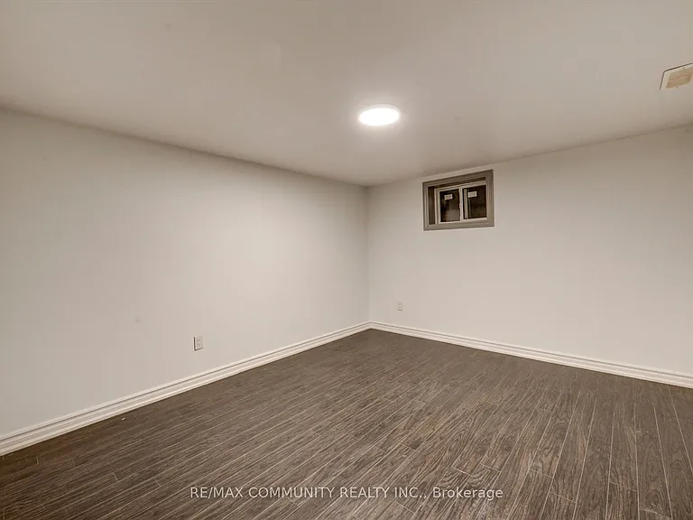 58 Gully Dr #BASEMENT — Photo 13