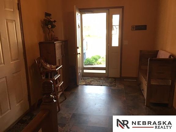 3rd image of 9906 Melissa Cir