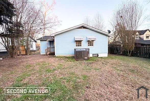1st image of 1226 Oakwood St