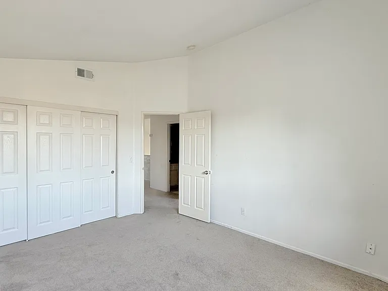 9250 Longridge Way — Photo 33