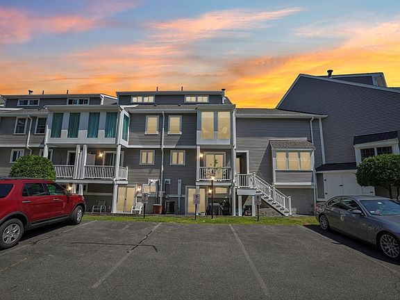 3rd image of 453 Turnpike St APT 20
