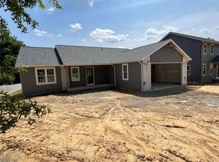 238 E Ohio Ave, Dover, OH 44622