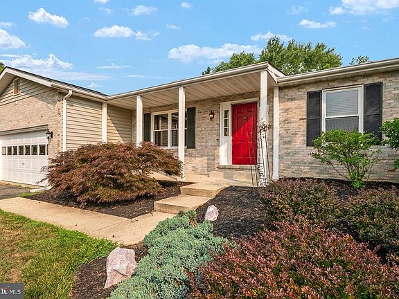 5th image of 2110 Clearview Dr