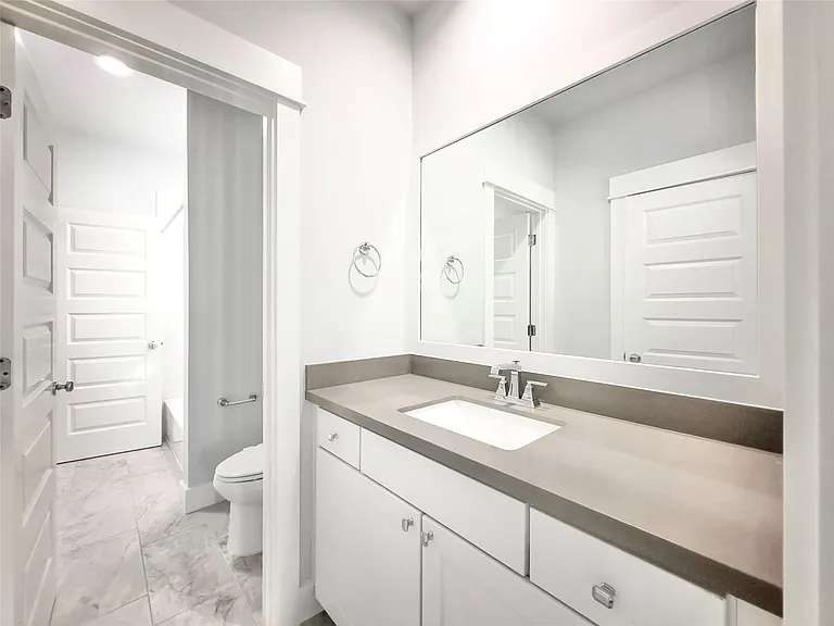 1602 Westside Gardens Ln — Photo 20