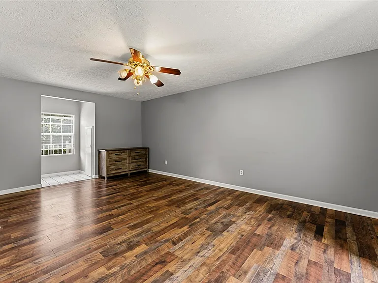168 Halfway Rd — Photo 15