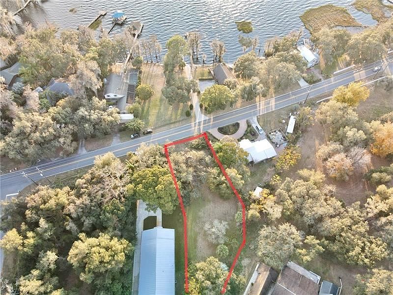 1st image of Lake Louisa Road