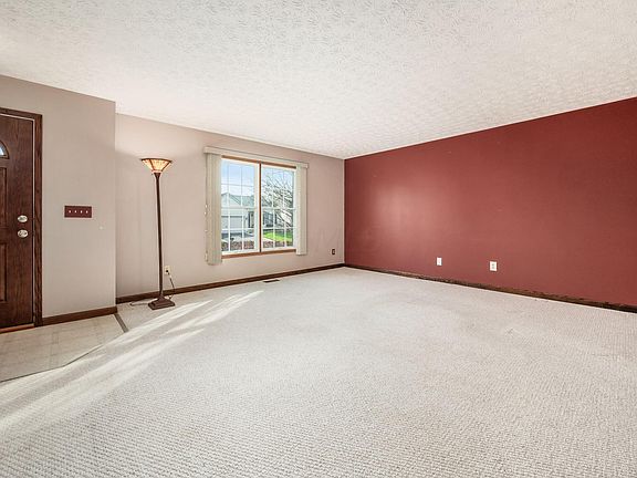 3rd image of 1151 Moneca St