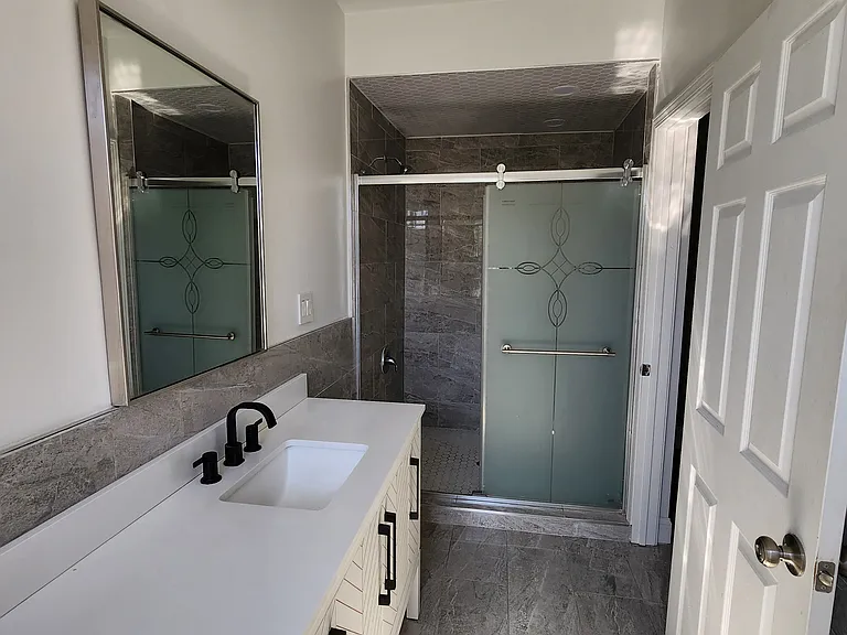 130 York St #1 — Photo 3