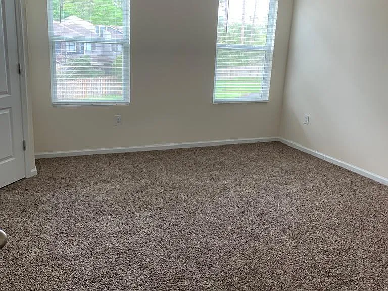 7929 Echo Springs Rd — Photo 3
