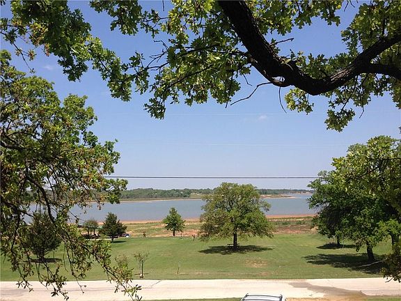 2nd image of 200 Cortez Dr