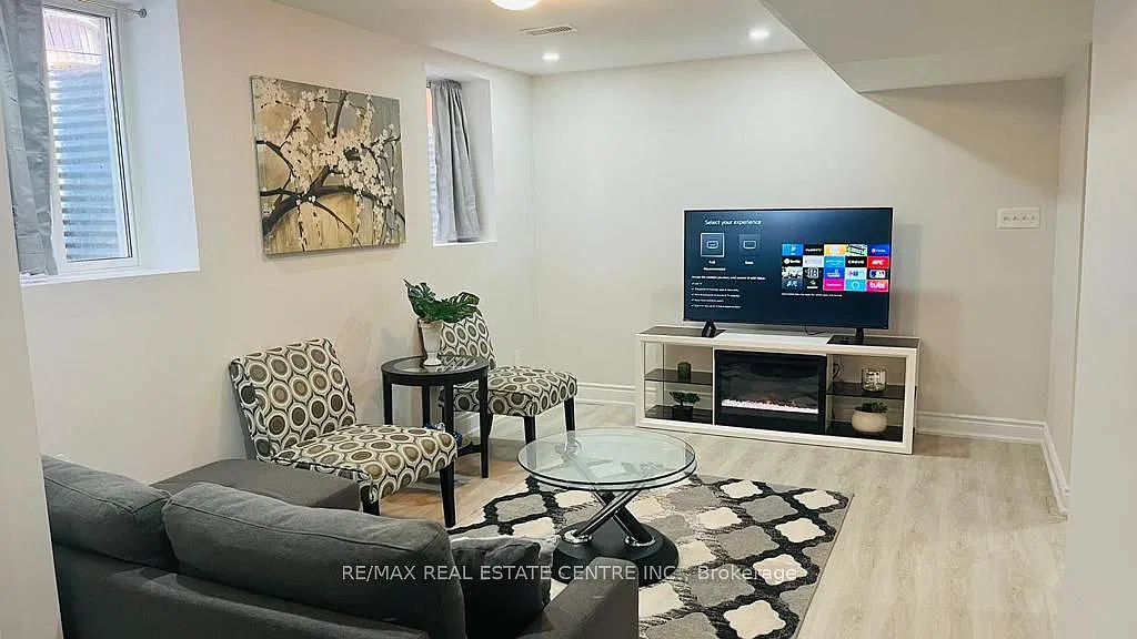 2 bed, $1,499 — Photo 2
