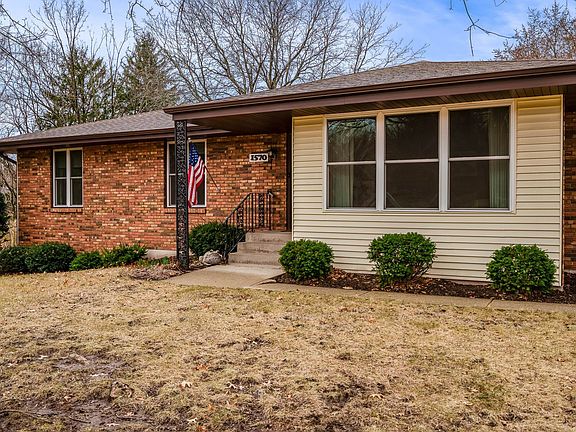 3rd image of 1570 Featherstone Rd