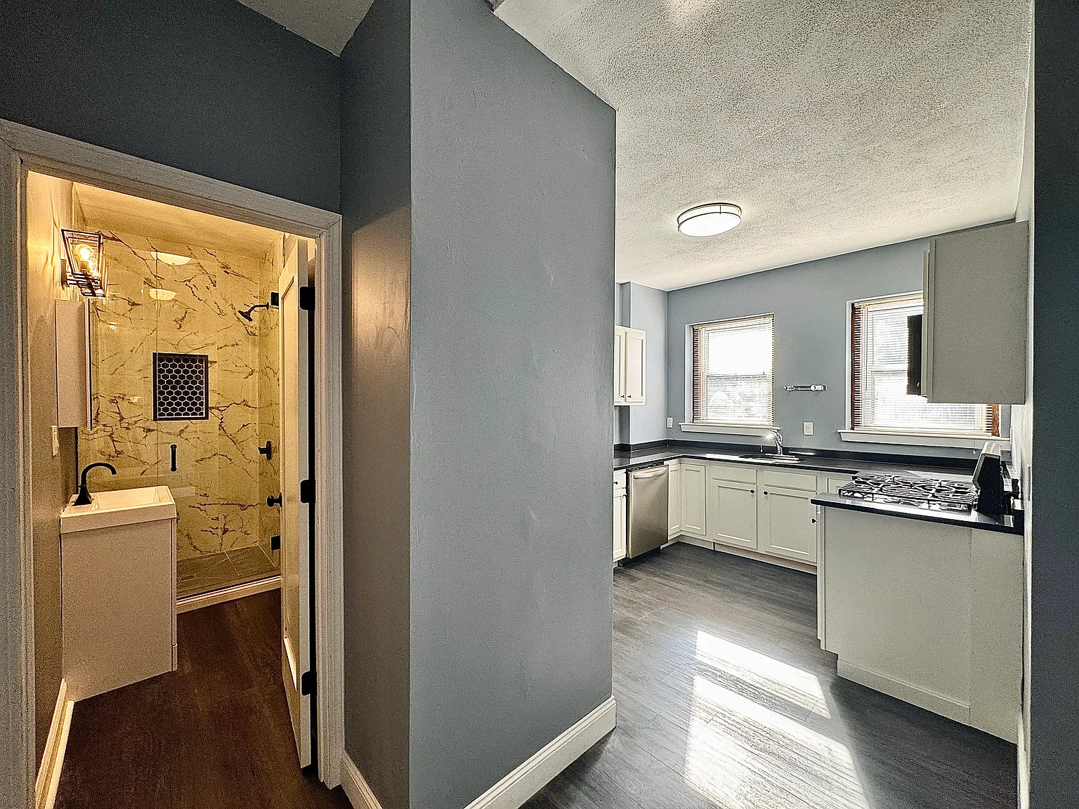 4 bed, 1750 sqft, $4,850 — Photo 4
