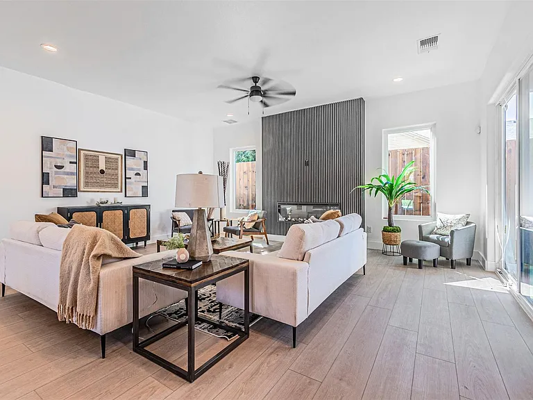 4309 Sylvester St — Photo 11