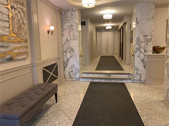 2nd image of 30 Lake St