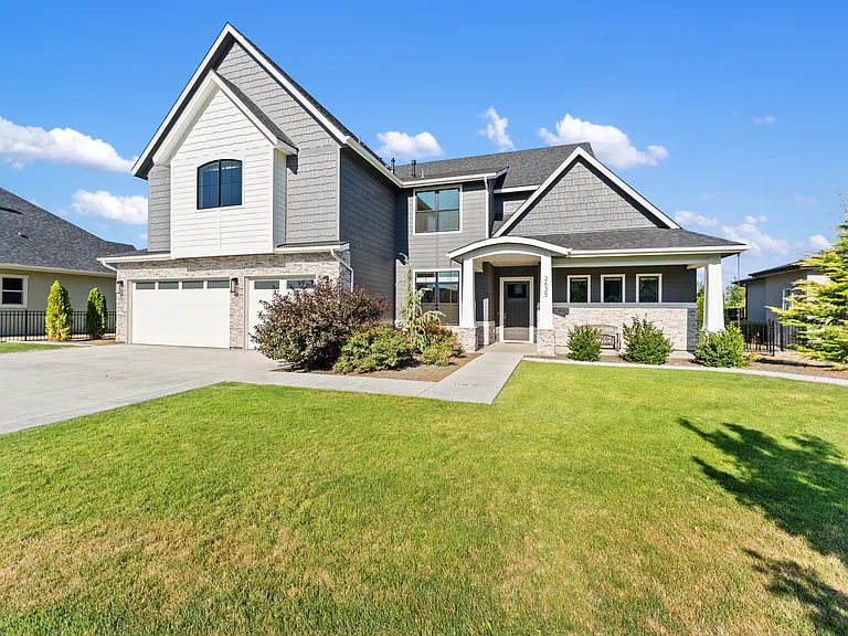 2635 N Yount Way — Photo 3