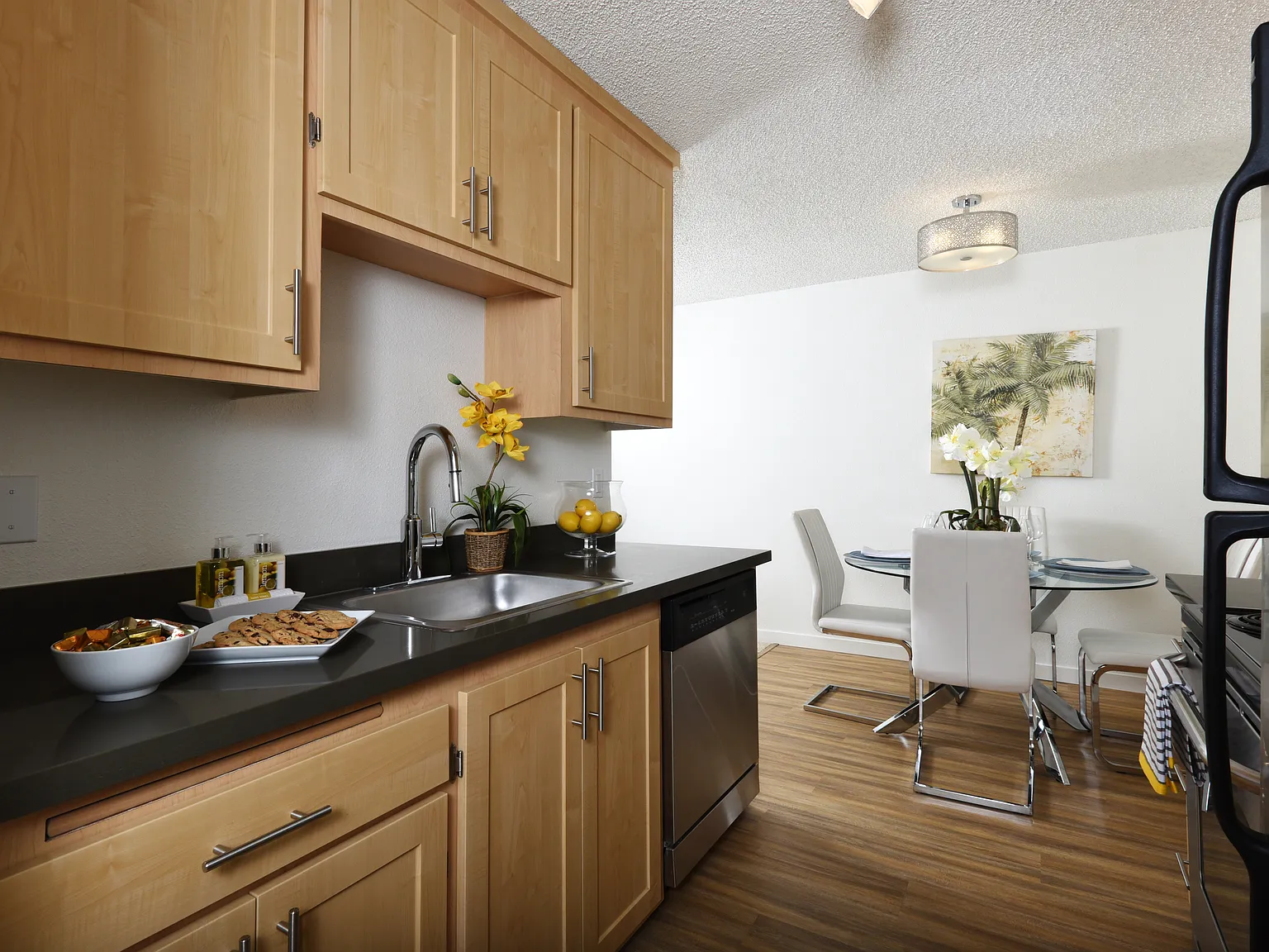 Oceanview — Photo 2