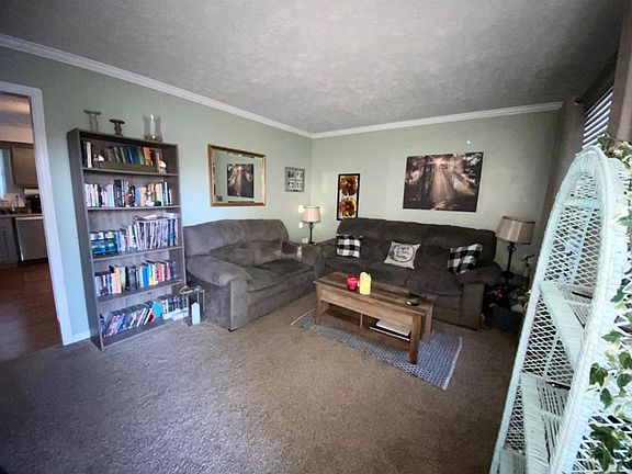 5th image of 113 Charlotte Cir