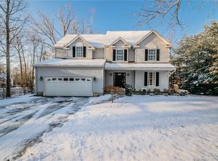 6B Cheryl Dr, Farmington, CT 06032