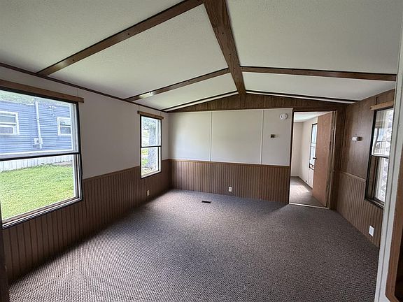 3rd image of 103 Cherry Dr