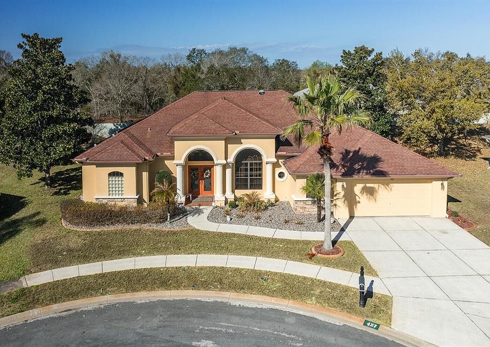 1st image of 427 Archway Dr