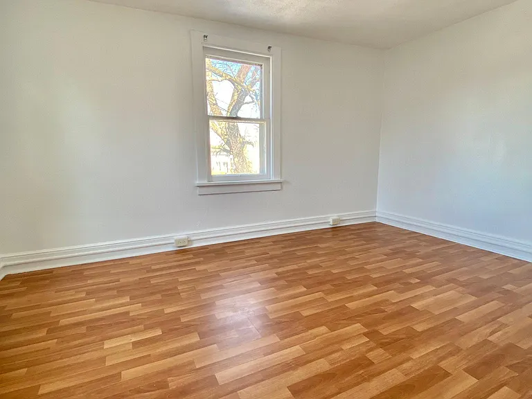 29 E Main St — Photo 12