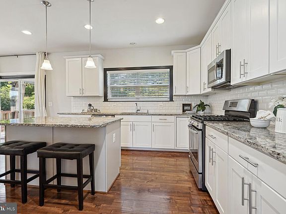 2nd image of 15873 Eagle Feather Dr