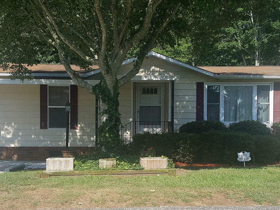 1st image of 4765 Wymberly Dr
