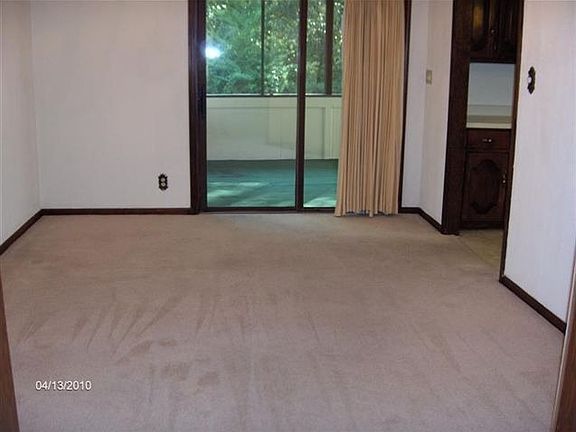 4th image of 100 Brentwood Pl