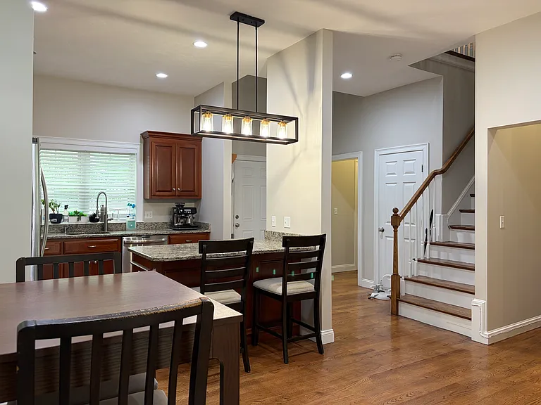 30 Boardwalk Dr — Photo 18
