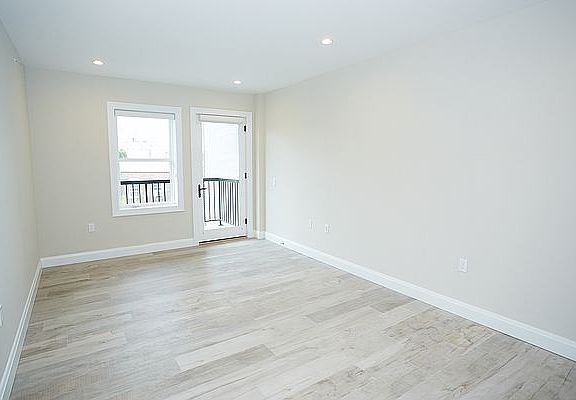 5th image of 31-77 37th St #2E