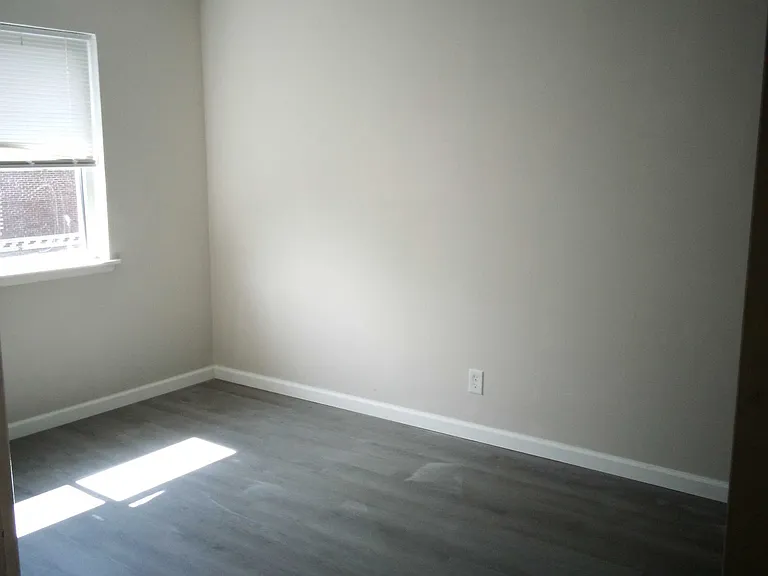232 N Church St — Photo 7