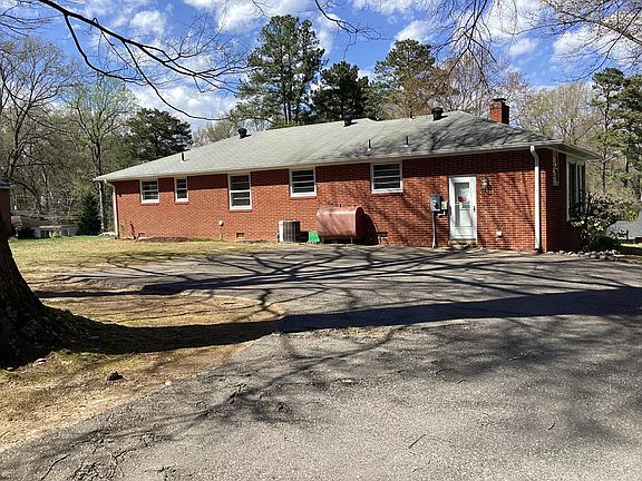 3rd image of 7507 Brisbane Dr
