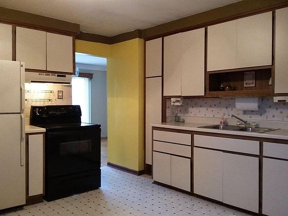 3rd image of 33510 Alta St