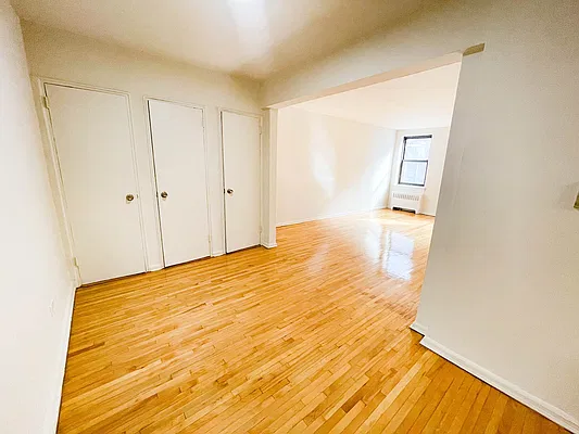 Rented by Showcase Realty | media 4