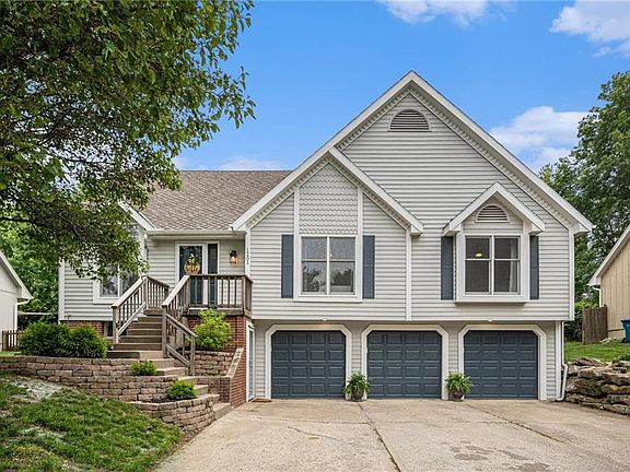 3rd image of 1201 Wellington Way