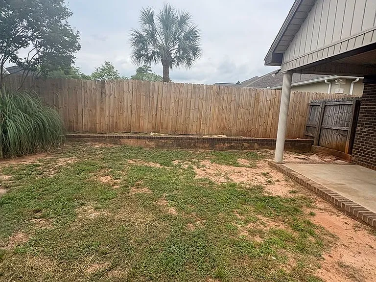 101 Avalon Ln — Photo 25