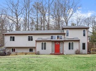 22 Alan Rd, Danbury, CT 06810