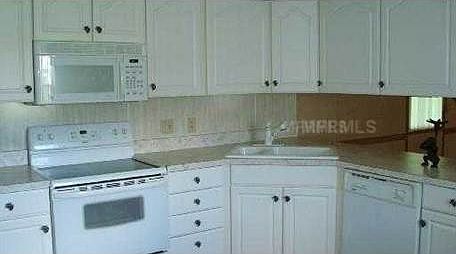 4th image of 221 Wildwood Ln