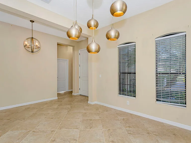 7214 Belleisle Gln — Photo 14