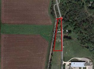 2796 Robins Rd, Robins, IA 52328