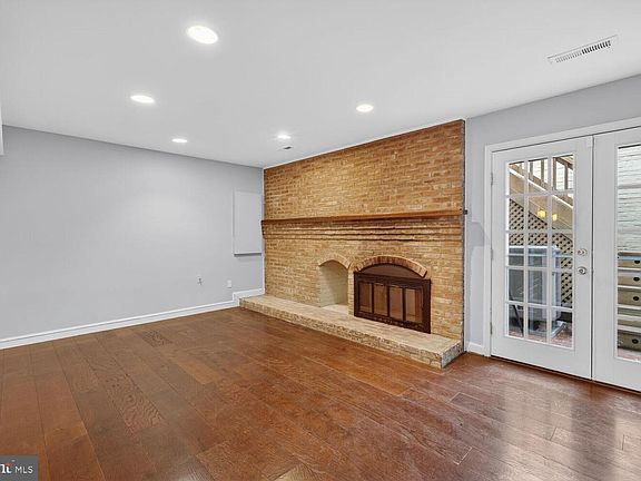 4th image of 5309 Sherier Pl NW