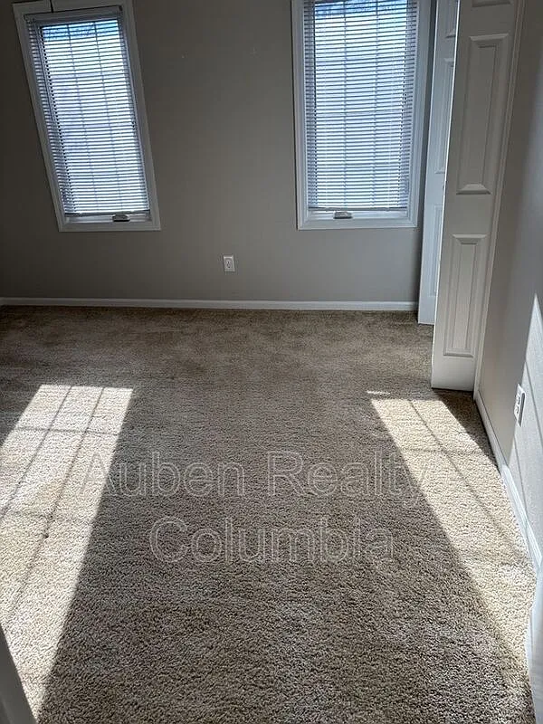 2 bed, 1.5 bath, 833 sqft, $1,150 — Photo 4