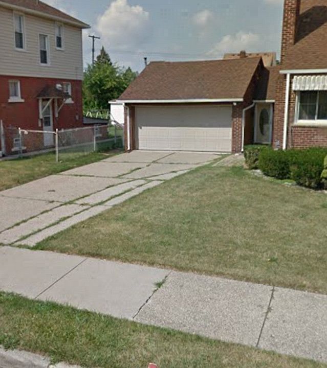 2nd image of 5701 Bingham St