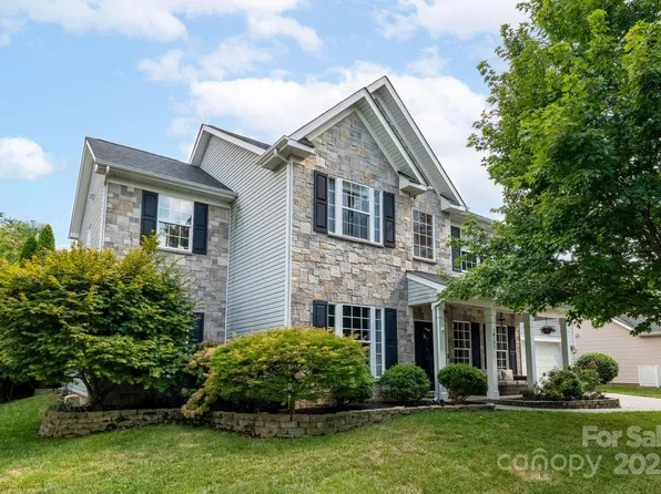 10121 Halkirk Manor Ln, Charlotte, NC 28278