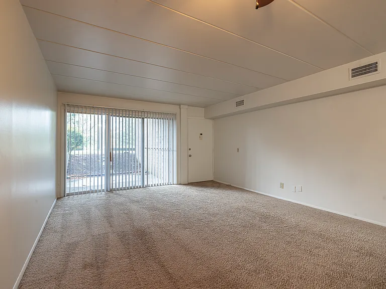 Woodside Terrace Apartments — Photo 49
