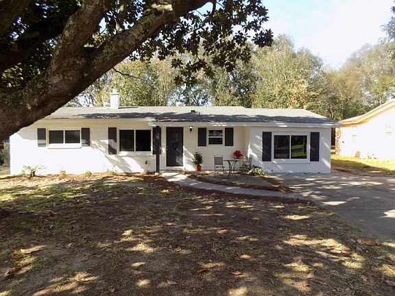 2nd image of 24 Hemlock Dr NW